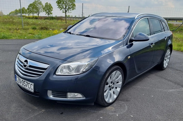 Opel Insignia cena 23900 przebieg: 240000, rok produkcji 2009 z Gniezno małe 232